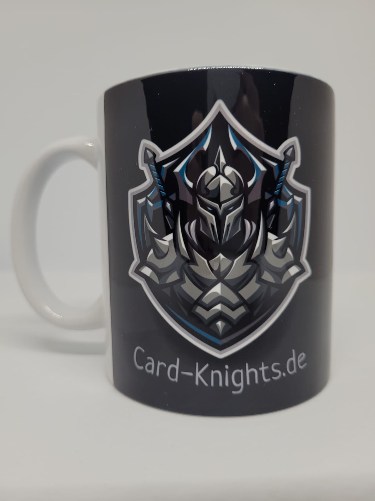 Card-Knight Merch Tasse "Schwarz"