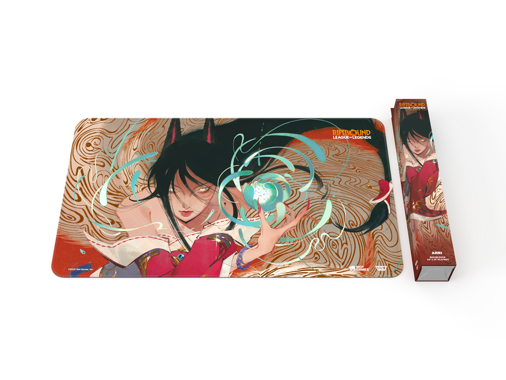 Riftbound Origins Ahri Playmat mit hochwertigem Neopren, stitched trim und Artwork von Champion Ahri für das League of Legends TCG